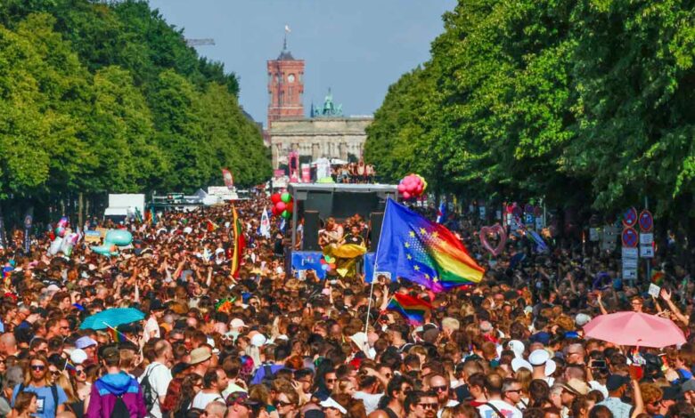 Rechte Ordner beim CSD Berlin? Die Berliner Senatsverwaltung fordert Aufklärung (Foto: David Gannon/AFP)