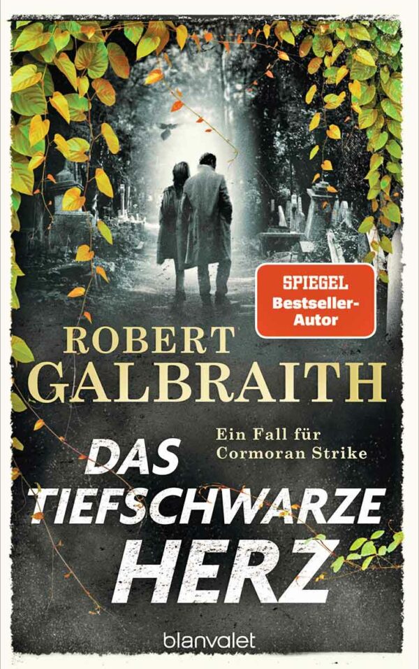 Der sensationelle sechste Kriminalroman von SPIEGEL-Bestsellerautor Robert Galbraith, dem Pseudonym von J. K. Rowling, führt das Ermittlerduo Robin Ellacott und Cormoran Strike in die undurchsichtige Online-Welt … Als Edie Ledwell, verwirrt und völlig außer sich, in Robin Ellacotts Büro erscheint und mit ihr sprechen möchte, weiß die Privatermittlerin zunächst nichts mit deren Problem anzufangen. Die Co-Entwicklerin der Kult-Animationsserie Das tiefschwarze Herz wird von einem mysteriösen Fan mit dem Pseudonym Anomie terrorisiert. Edie ist verzweifelt und will endlich herausfinden, wer dahintersteckt. Robin glaubt nicht, dass die Detektei Edie dabei helfen kann und schickt sie weg. Erst als sie ein paar Tage später in der Zeitung die schockierende Nachricht liest, dass Edie ermordet auf dem Highgate Cemetery aufgefunden wurde, dem Schauplatz von Das tiefschwarze Herz, wird sie hellhörig und nimmt sich des Falls an. Robin und ihr Geschäftspartner Cormoran Strike versuchen Anomies wahre Identität zu enthüllen. Mit einem komplexen Netz aus Online-Pseudonymen, Geschäftsinteressen und Familienkonflikten konfrontiert, finden sich Strike und Robin in einer Ermittlung wieder, die sie auf ungeahnte Weise herausfordert und einer unvermuteten Bedrohung aussetzt …