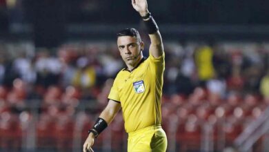 FIFA Schiedsrichter Igor Benevenuto, hier bei einem Spiel 2018 zwischen Sao Paulo und Vitoria no Morumbi, hat sein Coming-out vollzogen.(Foto: Marcello Zambrana / AGIF (Photo by Marcello Zambrana / AGIF / AGIF via AFP)